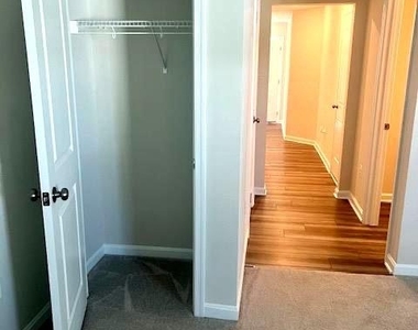 98 Extrovert Dr - Photo Thumbnail 27