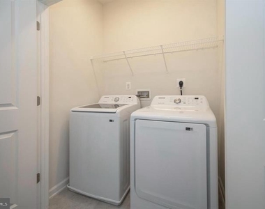 255 Aspen Road - Photo Thumbnail 12