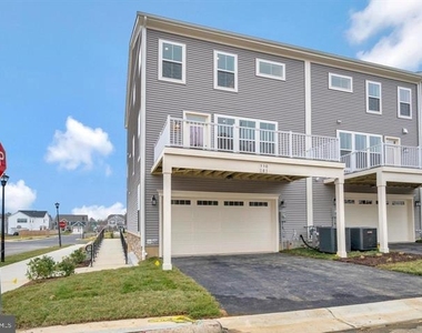 255 Aspen Road - Photo Thumbnail 20