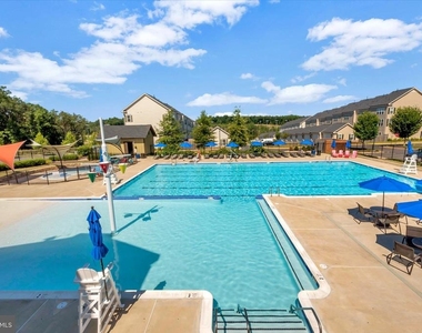 325 Crab Apple Drive - Photo Thumbnail 24