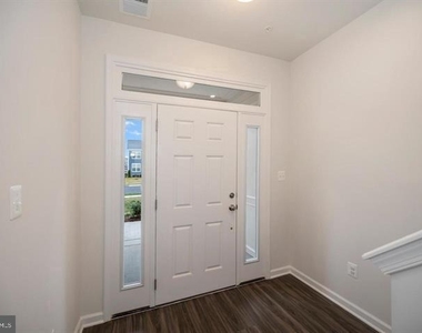 325 Crab Apple Drive - Photo Thumbnail 1