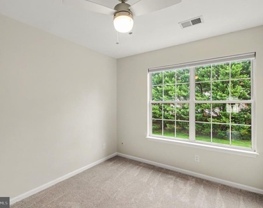 15611 Winding Creek Drive - Photo Thumbnail 13