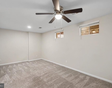 15611 Winding Creek Drive - Photo Thumbnail 18