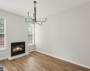 15611 Winding Creek Drive - Photo Thumbnail 3