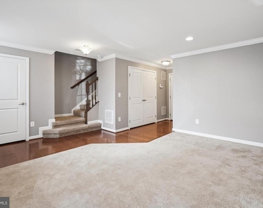 7106 Santa Cruz Place - Photo Thumbnail 1