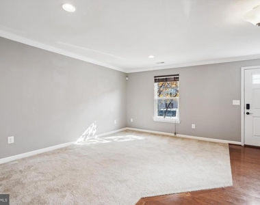 7106 Santa Cruz Place - Photo Thumbnail 4