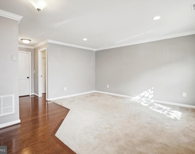 7106 Santa Cruz Place - Photo Thumbnail 3