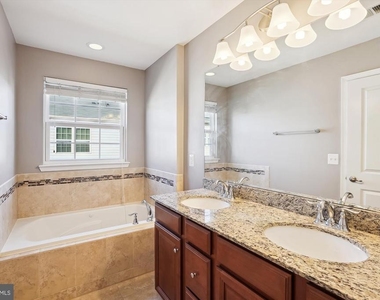 7106 Santa Cruz Place - Photo Thumbnail 17