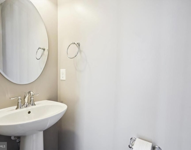 7106 Santa Cruz Place - Photo Thumbnail 14