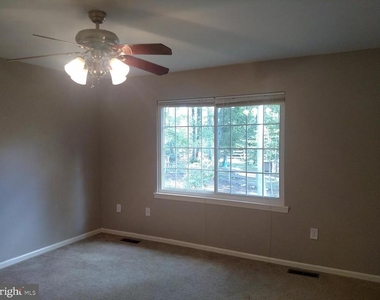 11783 Cotton Mill Drive - Photo Thumbnail 8