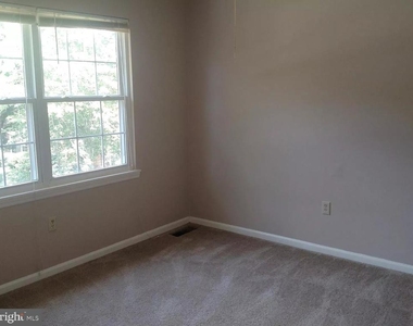 11783 Cotton Mill Drive - Photo Thumbnail 9