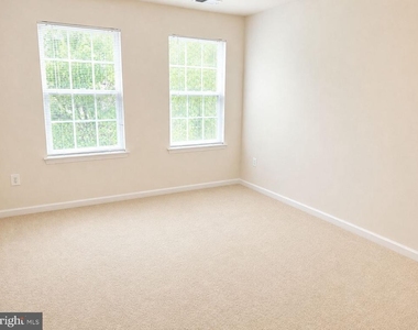12489 Pfitzner Court - Photo Thumbnail 31