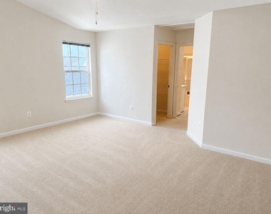 12489 Pfitzner Court - Photo Thumbnail 33