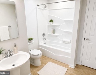 12489 Pfitzner Court - Photo Thumbnail 27