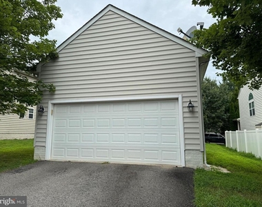 12489 Pfitzner Court - Photo Thumbnail 29