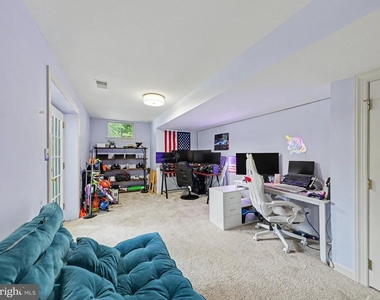 16652 Purcival Court - Photo Thumbnail 35