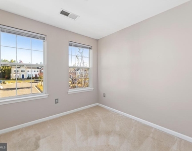 3343 Cape May Court - Photo Thumbnail 21