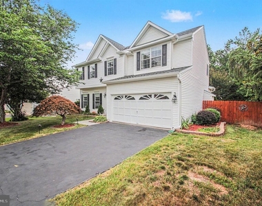 9224 Cynthia St - Photo Thumbnail 1
