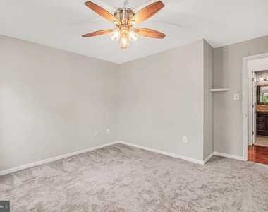 9224 Cynthia St - Photo Thumbnail 17