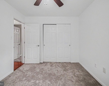 9224 Cynthia St - Photo Thumbnail 13