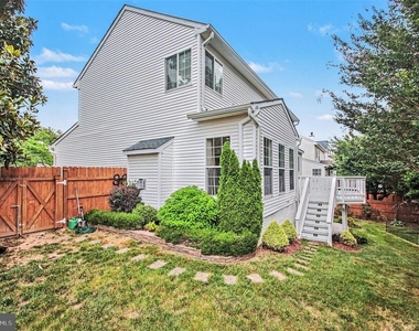 9224 Cynthia St - Photo Thumbnail 34