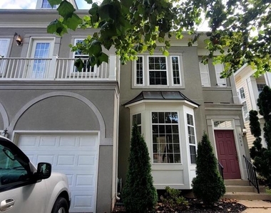 9492 Bankhead Drive - Photo Thumbnail 1
