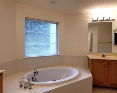 9492 Bankhead Drive - Photo Thumbnail 11