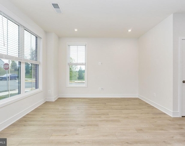42086 Picasso Square - Photo Thumbnail 8
