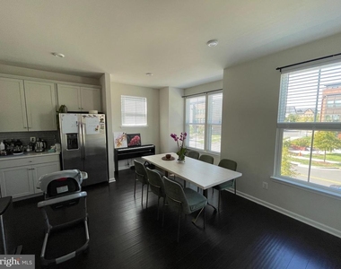 22264 Foundation Drive - Photo Thumbnail 11