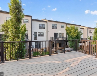 42302 Crawford Terrace - Photo Thumbnail 28