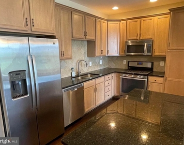 23530 Hopewell Manor Terrace - Photo Thumbnail 6
