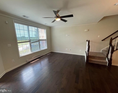 23530 Hopewell Manor Terrace - Photo Thumbnail 3