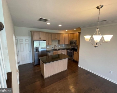 23530 Hopewell Manor Terrace - Photo Thumbnail 17
