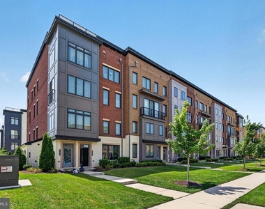 23685 Hopewell Manor Terrace - Photo Thumbnail 1