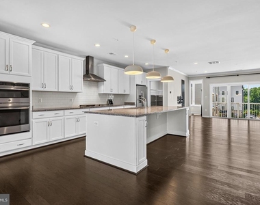 23685 Hopewell Manor Terrace - Photo Thumbnail 14