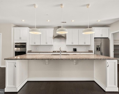23685 Hopewell Manor Terrace - Photo Thumbnail 9