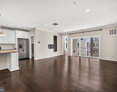 23685 Hopewell Manor Terrace - Photo Thumbnail 5
