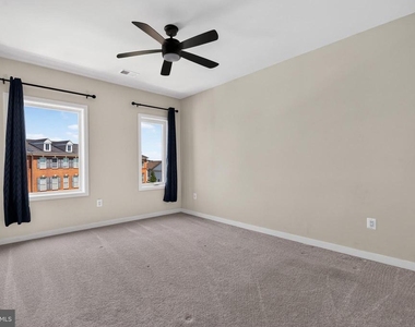 23685 Hopewell Manor Terrace - Photo Thumbnail 28