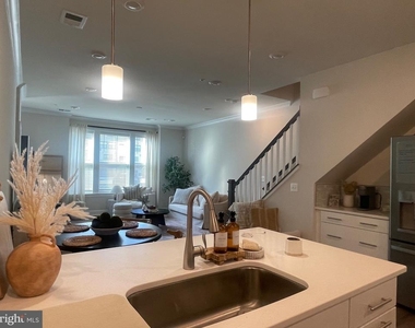 43489 Stonewood Crossing Terrace - Photo Thumbnail 6