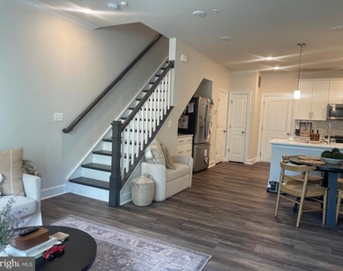 43489 Stonewood Crossing Terrace - Photo Thumbnail 3