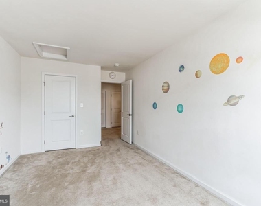41673 Mcmonagle Square - Photo Thumbnail 18