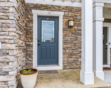 41673 Mcmonagle Square - Photo Thumbnail 1