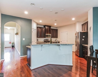 41673 Mcmonagle Square - Photo Thumbnail 3