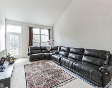 41673 Mcmonagle Square - Photo Thumbnail 9