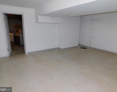 10374 Rectory Lane - Photo Thumbnail 8
