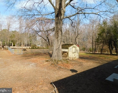 10374 Rectory Lane - Photo Thumbnail 16
