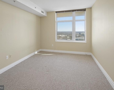 8220 Crestwood Drive - Photo Thumbnail 16