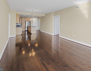 8220 Crestwood Drive - Photo Thumbnail 13