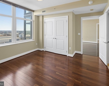 8220 Crestwood Drive - Photo Thumbnail 28