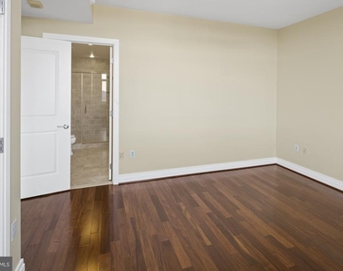 8220 Crestwood Drive - Photo Thumbnail 29